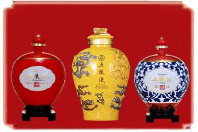临汾烟酒回收五粮液各种摆件.jpg